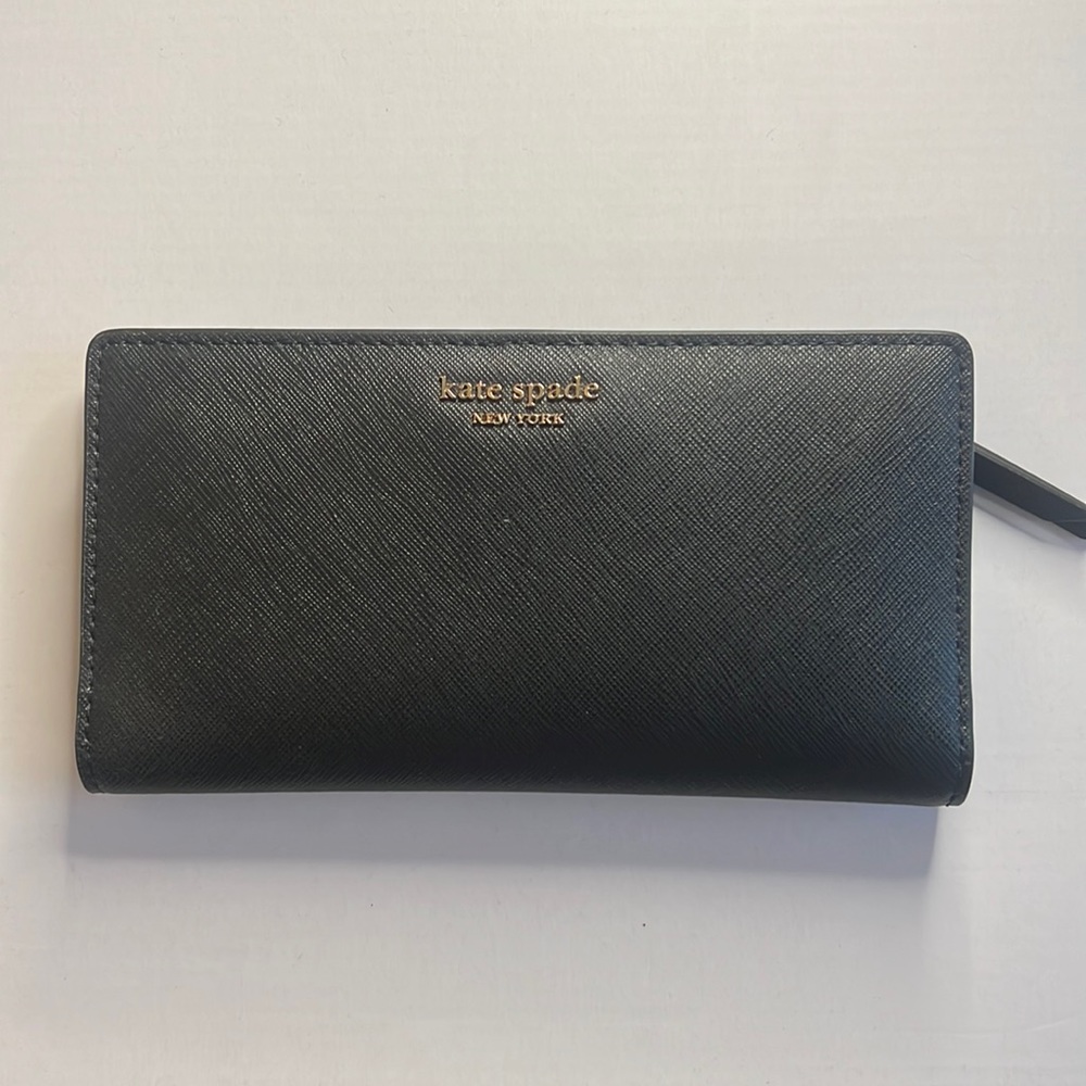 NWT Kate Spade large slim bifold wallet black